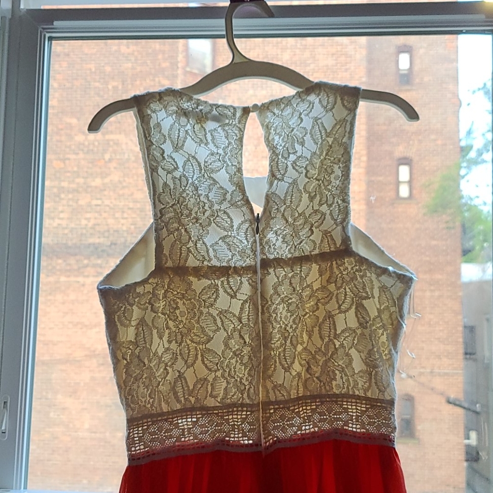 Dress - Picture 3 of 6
